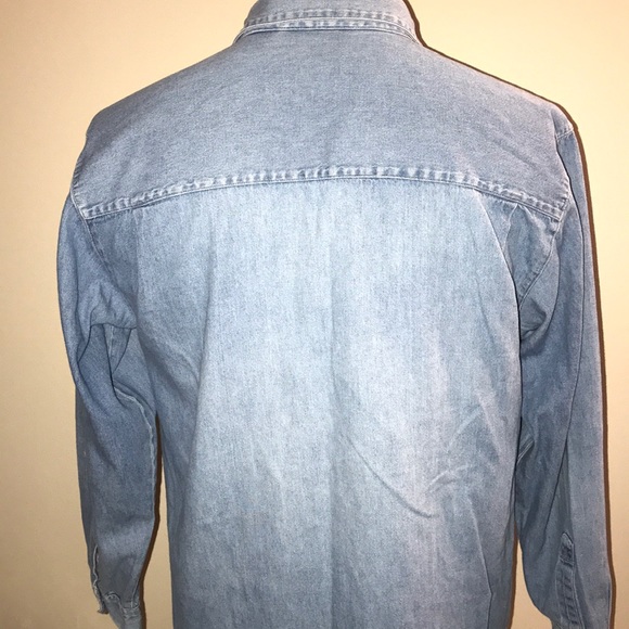 CHRISTMAS Scenes Embroidery denim shirt SIZE M - Picture 4 of 6